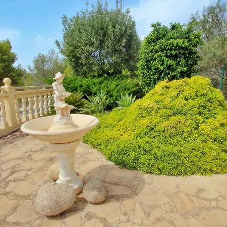 Estrelizia - Pretty With Garden And Private Pool In * Кальпе